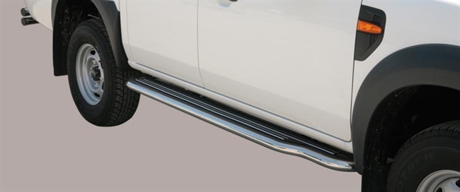 Trinbrædder i rustfri stål - Fås i sort og blank - Ekstra lang model fra Mach til BT50 Freestyle årg. 07>