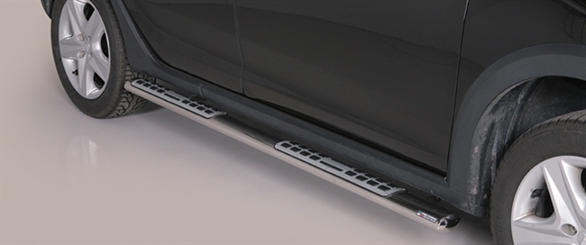 Side bars med trin fra Mach i rustfri stål - Fås i sort og blank til Mercedes ML årg. 06-12
