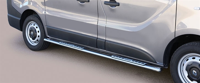 Side bars fra Mach i rustfri stål - Fås i sort og blank til Renault Trafic L1 årg. 14+ 