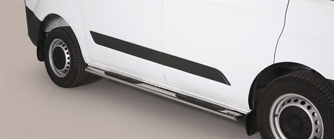 Side bars med trin fra Mach i rustfri stål - Fås i sort og blank til Ford Transit Custom (kort model) årg. 13-23