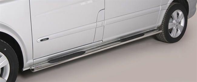 Side bars med trin fra Mach i rustfri stål - Fås i sort og blank til Mercedes Viano kort model årg. 10+