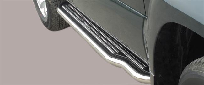 Trinbrædder i rustfri stål - Fås i sort og blank - Kort model fra Mach til Toyota Landcruiser 125 3 dørs