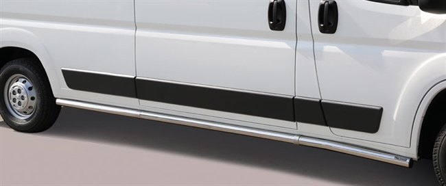 Side bars fra Mach i rustfri stål - Fås i sort og blank til Peugeot Boxer årg. 14+ lang model