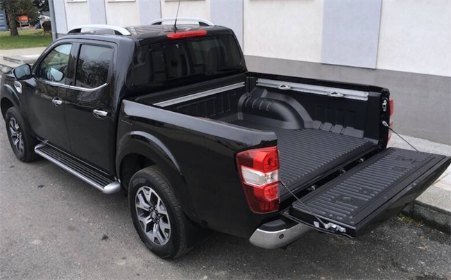 Ladindsats/bedliner - Under rail/C-Channel fra Pro-Form  til Mercedes X-Class Double Cab Årgang 2017-