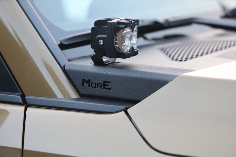 Monterings beslag af Fjernlys ved forruden til Toyota Landcruiser 250. 2024+