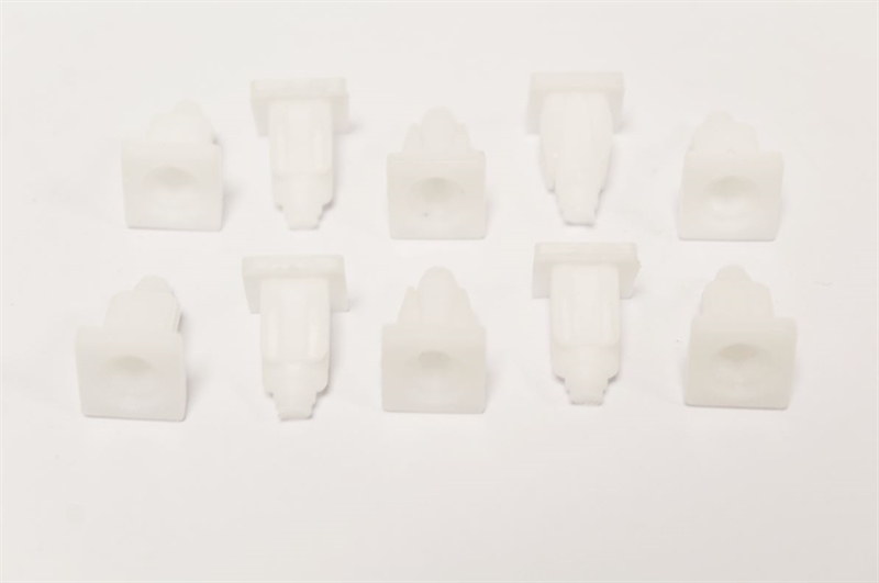 Clips/plugs til montering af lygter på Land Rover Defender, Range Rover Classic og Serie III