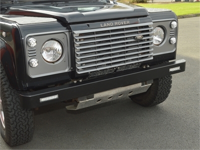 Forkofanger med LED lys indbygget til Land Rover Defender 