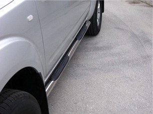 Side bars med trin i rustfri stål - Blank til Navara/King Cab årg. 05-10