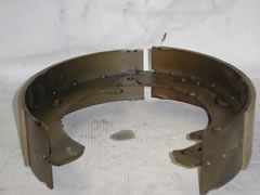 Bremsebakker håndbremse OE til Defender, Discovery 1, Discovery 2, Range Rover Classic og Range Rover P38