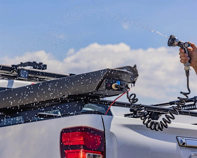 Vandtank 30L med 12V brusehane 