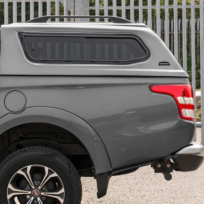 Hardtop Truckman Max m/skydevinduer til Mitsubishi L200 Extra Cab årg. 15+