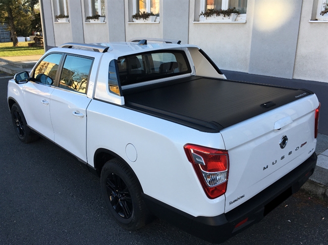 Roll cover Mountain Top - Sort fra RealTruck til Ssangyong Rexton Hybrid D/C Årgang 2018-