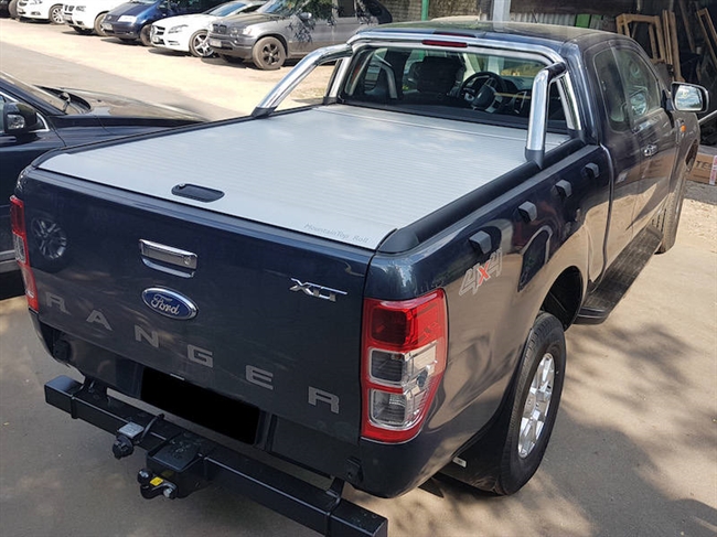 Roll cover sølv Mountain Top fra RealTruck til Ford Ranger X/C Årgang 2011-
