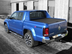 Roll cover Mountain Top - Sort fra RealTruck til VW Amarok Aventura D/C  med Plast Bar Årgang 2017-
