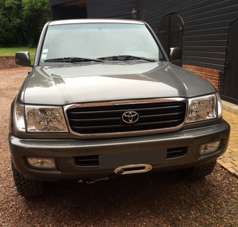 Spilmontage til Toyota Landcruiser VX100 