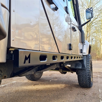 Undervognsbeskyttelse - Rocksliders til Land Rover Defender årgang 1983-2016