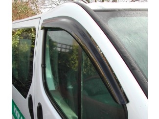 Vindafviser/Wind deflectors Renault Trafic årg. 01-13