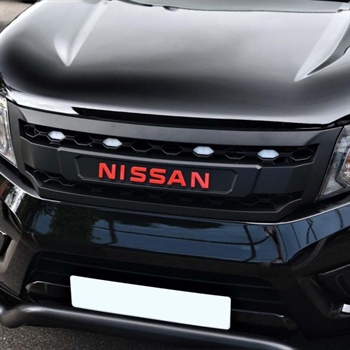 Frontgitter - Grill facelift med ledlys - Mat sort fra Predator til Nissan Navara NP300 Årgang 2023+