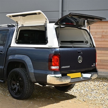 Hardtop - ProTop Gullwing med glasrude i bagdøren i B4B4 Candy white til VW Amarok D/C Årgang 2010-2020