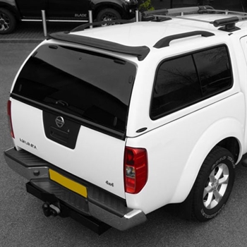 Hardtop Carryboy 560 i bilens originalfarve til Nissan Navara D40 D/C Årgang 2005-2015