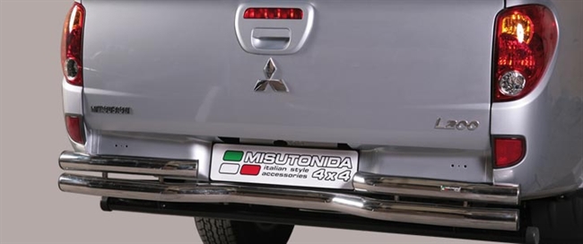 Beskyttelsesbar - dobbelt til bagkofanger i rustfri stål - Fås i sort og blank til Mitsubishi L200 Double Cab årg. 15+