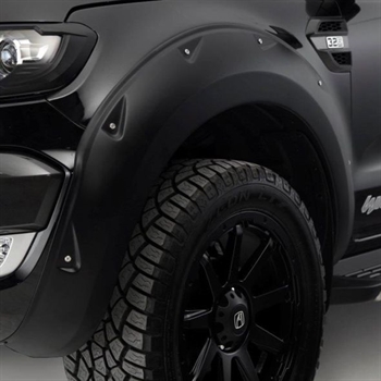 Skærmforøger i matsort fra Trux til Isuzu D-Max Årgang 2012-2016