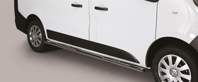 Side bars med trin i rustfri stål - Blank til Nissan NV 300 (kort model) årg. 17+
