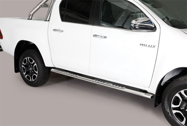 Side bars med trin fra Mach i rustfri stål - blank til Toyota Hilux Double Cab årg. 21+