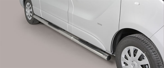 Side bars med trin fra Mach i rustfri stål - Fås i sort og blank til Opel Vivaro (kort model) årg. 14+