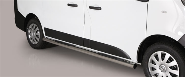 Side bars med trin fra Mach i rustfri stål - Fås i sort og blank til Nissan NV 300 (kort model) årg. 17+