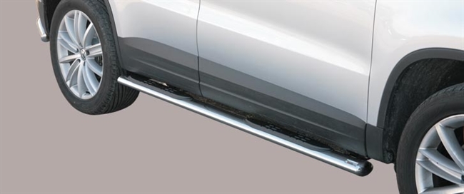 Side bars ovale med trin fra Mach i rustfri stål - Fås i sort og blank til VW Tiguan årg. 08-11