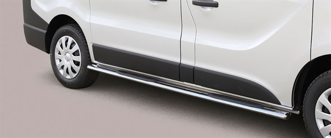 Side bars med trin i rustfri stål - Blank til Opel Vivaro (kort model) årg. 14+