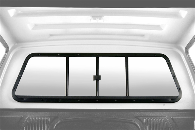 Hardtop fra Aeroklas m/pop-out sideruder med centrallås Lakeret i bilen\'s farve til Isuzu D-Max Extra Cab Årgang 2021+