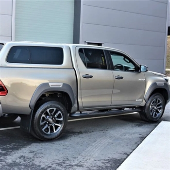 Skærmforøger  - Matsort fra Predator til Toyota Hilux Årgang 2016-2020