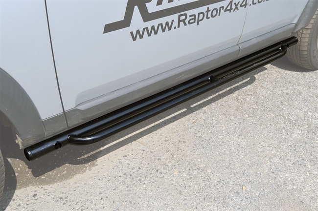 Rock sliders H/D i sort pulverlak til Land Rover Discovery 3 fra Raptor 4x4