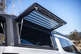 Beskyttelsesgitter til vinduer på Ironman4x4 Raid hard top