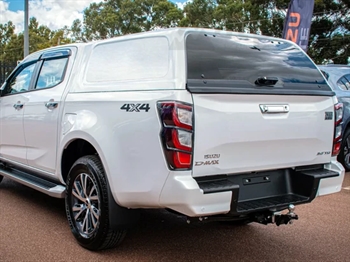 Hardtop fra Aeroklas Commercial u/sideruder med centrallås Grundet/Hvid til Isuzu D-Max D/C Årgang 2025+