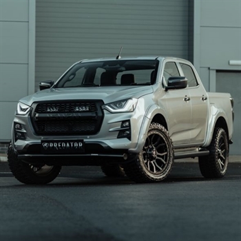 Skærmforøger fra Predator i køretøjets originalfarve til Isuzu D-Max Årgang 2025+