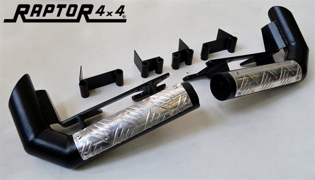 Hjørnebeskytter Extreme "Side-Guard" der muliggør montering ag ekstra store dæk til Land Rover Defender 90