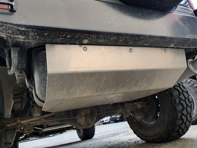 Undervognsbeskyttelse - Tank til Toyota Land Cruiser KZJ90 fra Raptor 4x4