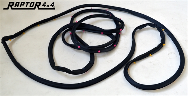 Fordørs tætningsgummi  til Suzuki Samurai/SJ