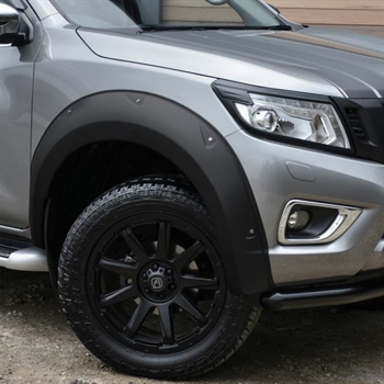Skærmforøger - Matsort fra Trux til Nissan Navara NP300 D/C Årgang 2016+