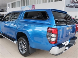 Hardtop fra Aeroklas m/skydevinduer og centrallås Lakeret i bilen's farve til Fiat Fullback og Mitsubishi L200 Double Cab Årgang 2015-