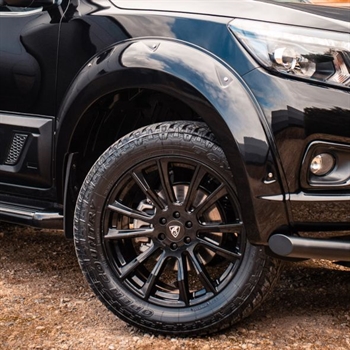 Skærmforøger til Nissan Navara NP300 (modeller med AdBlue) i bilens originalfarve Årgang 2016+