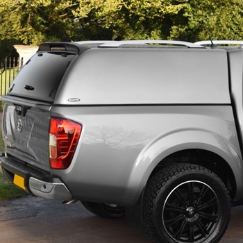 Hardtop Carry Boy Commercial lakeret i bilens originalfarve til Nissan Navara NP300 D/C Årgang 2016+