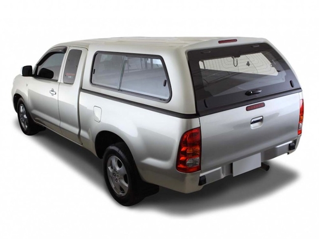 Hardtop fra Aeroklas m/skydevinduer til Nissan Navara Extra Cab Årgang 2005-2015