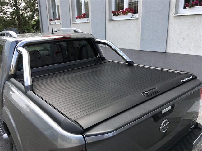 Roll cover Mountain Top - Sort fra RealTruck til Nissan Navara D/C Årgang 2016-