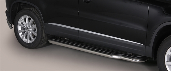 Trinbrædder i rustfri stål - Blank - Lang model til VW Tiguan årg. 11-15