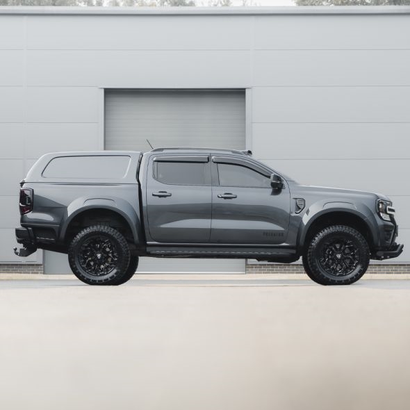 Hardtop fra Aeroklas E -Tronic med centrallås til Ford Ranger Double Cab Årgang 2023+ 