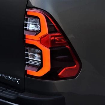 Baglygter fra Predator til Toyota Hilux Årgang 2016+